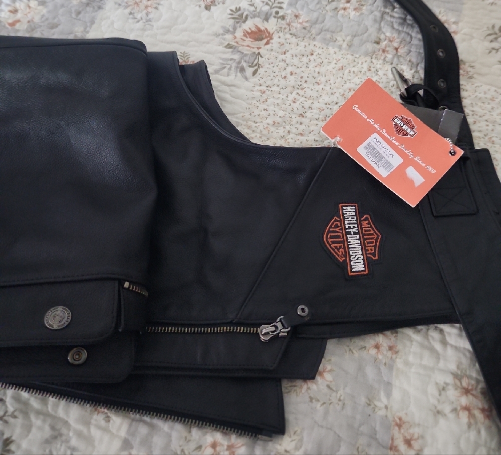 Harley-Davidson Black Leather Chaps with Logo